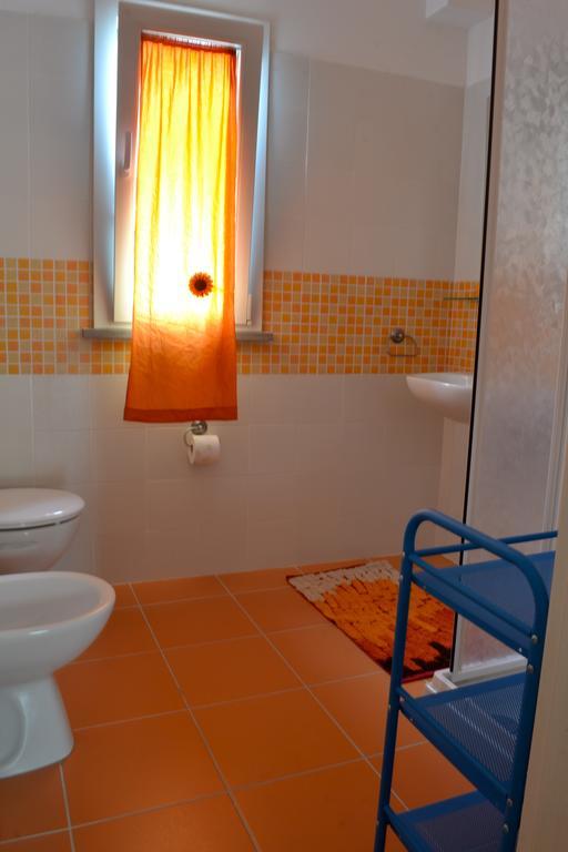 B&B Sotto Le Stelle Fano Bagian luar foto