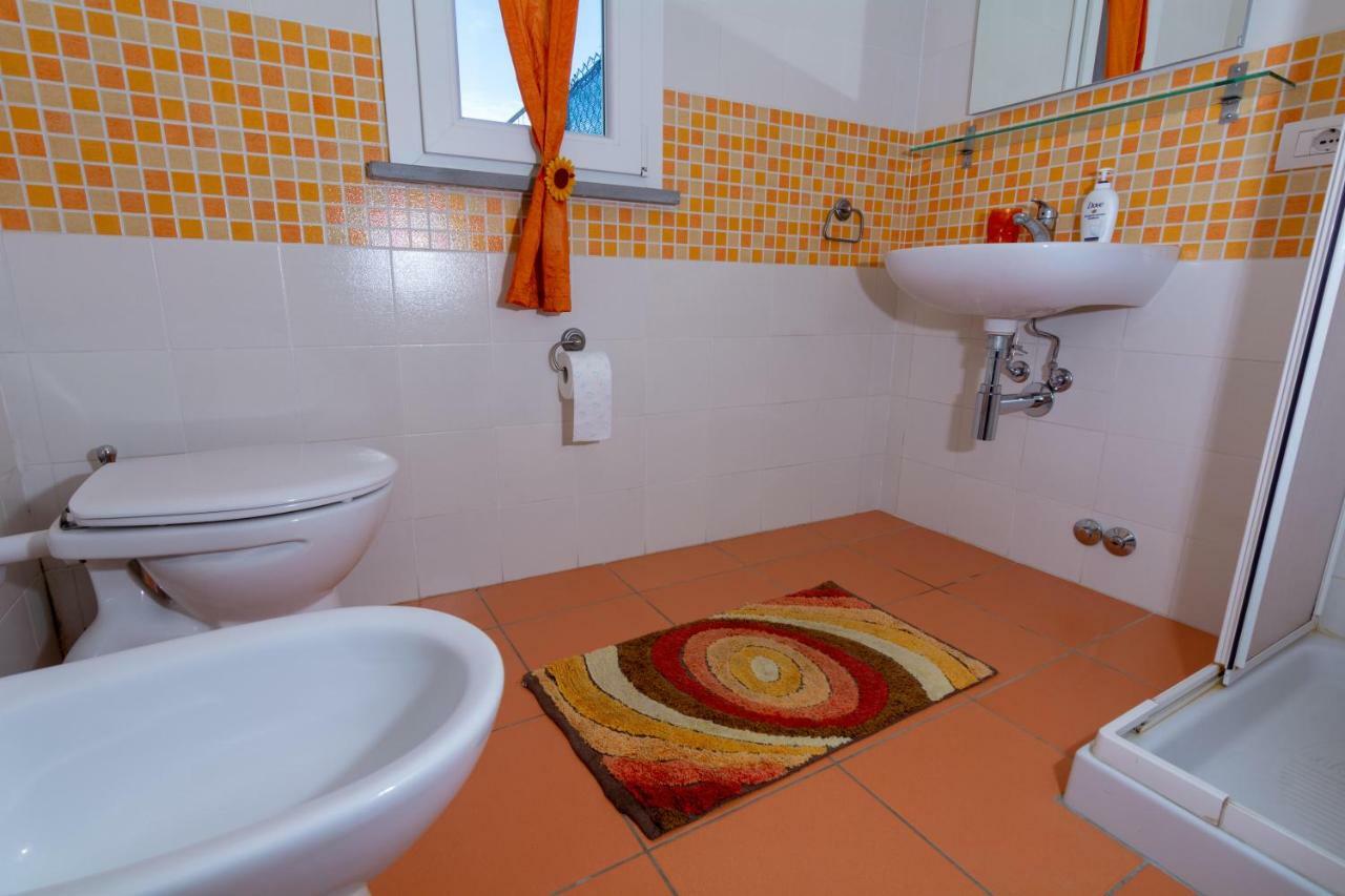 B&B Sotto Le Stelle Fano Bagian luar foto